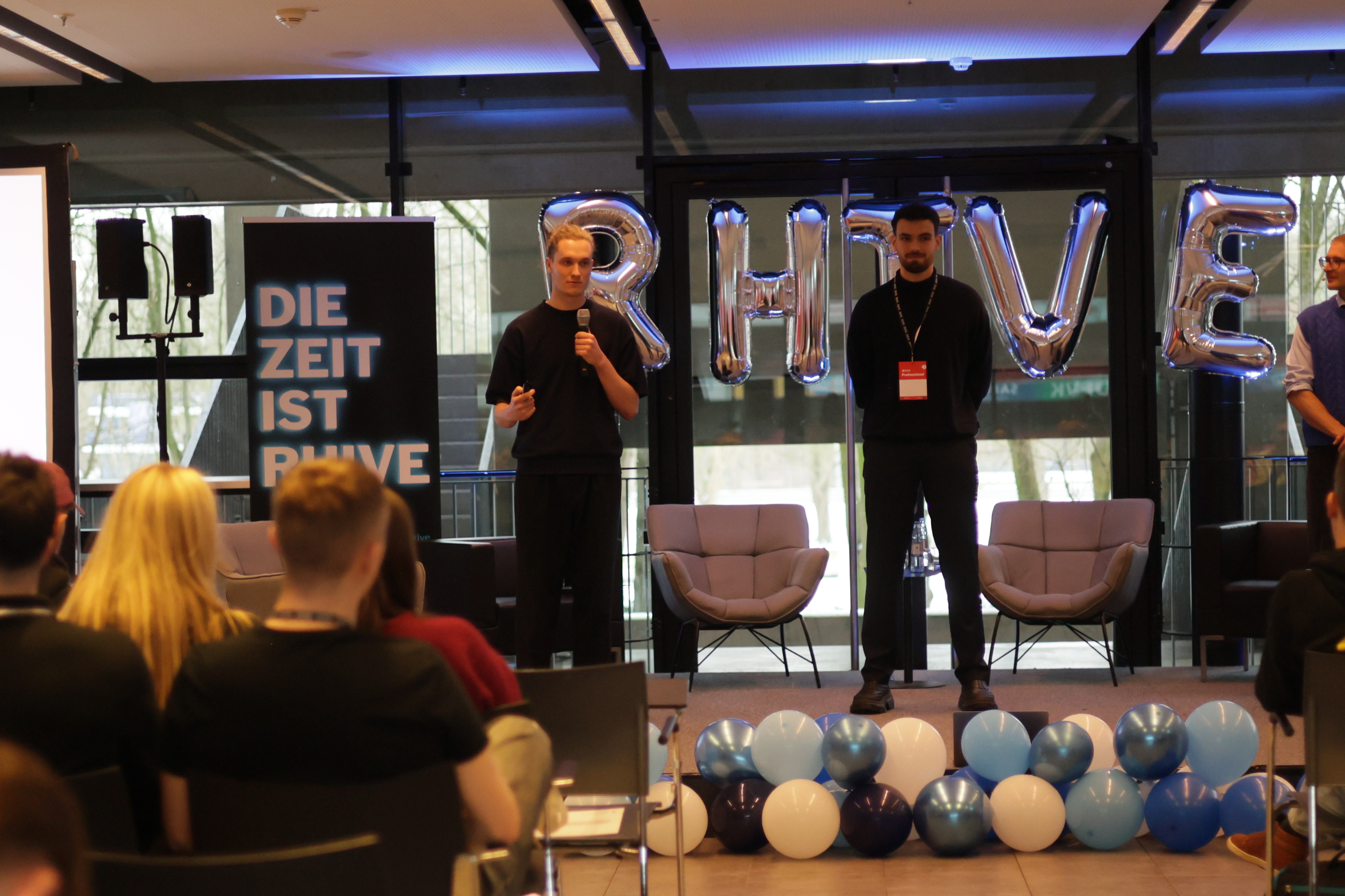 OpenAdvo gewinnt Publikumsvoting beim Pitch Battle auf der RHIVE Conference 2026